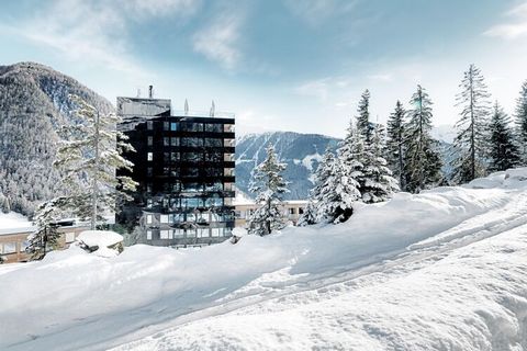 Vacaciones premium en el pulso de la naturaleza: arquitectura incomparable: ¡extremadamente moderna y implementada de manera muy sostenible! Complejo moderno y sin coches con chalés XXL de primera clase y una amplia zona de bienestar, en un altiplano...