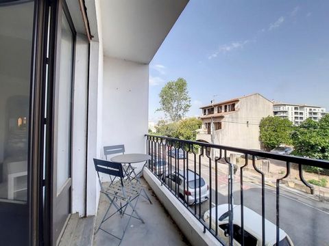 Découvrez ce bijou immobilier situé dans l'un des quartiers les plus prisés de la Côte d'Azur, à Fréjus Plage, dans le Var. Cet appartement 2 pièces spacieux de 52.45 m² est une perle rare, offrant un cadre de vie exceptionnel à quelques pas de la me...