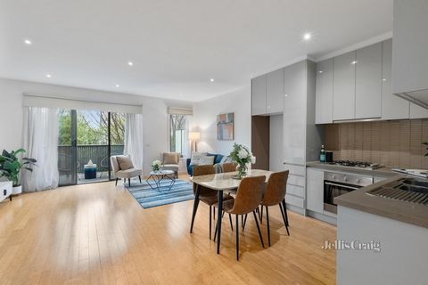 Love the urban inspiration and ultra easy care style of this boutique two bedroom two bathroom town residence. Using a reverse floorplan to create flexibility, this thoughtful design accentuates upstairs open plan living and dining with a seductive k...