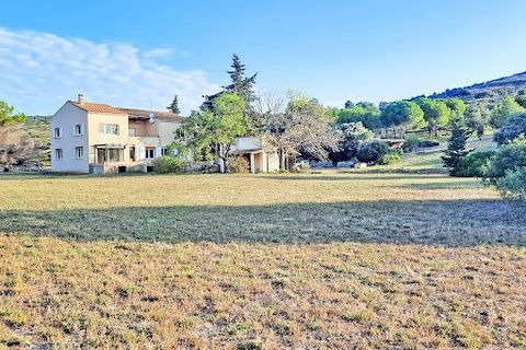 Your Properties du Golfe agency presents to you near the town center of Frontignan on a plot of approximately 2.7 hectares a family property which consists of two dwellings. A villa of 242.97 m2; organized on two levels. The ground floor includes an ...