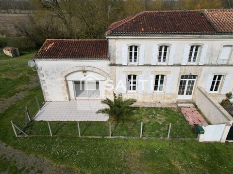 Maison charentaise de 148 m2 3 chambres garage et jardin