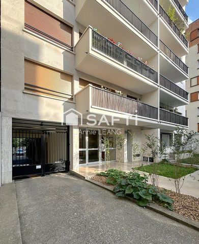 Charmant 3 pièces traversant, avec balcon, parking et cave, à deux pas du métro Mairie de Montreuil.