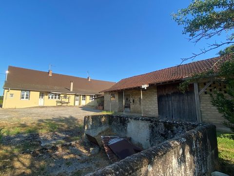 Ensemble immobilier composé de 2 habitations - FLACEY EN BRESSE (71)