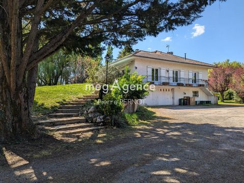 Grande propriété familiale 10 pièces 300 m² rénovée sur parc arboré d'un hectare