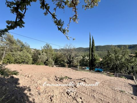 Terrain de 744,00 m² à vendre à BAGNOLS EN FORET (83) avec permis accordé