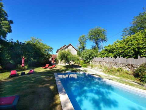 Belle maison en pierres dans un hameau calme