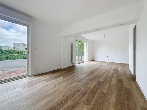A VENDRE LAMBEZELLEC - T5 - 85 M2 - 3 CHAMBRES - TERRASSE - 2 PLACES DE PARKING