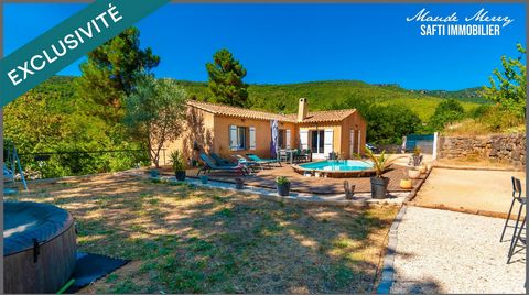 Villa de 105 m2 habitable - 4 chambres - sous-sol et terrain de 1577 m2 avec piscine en bois semi-enterrée