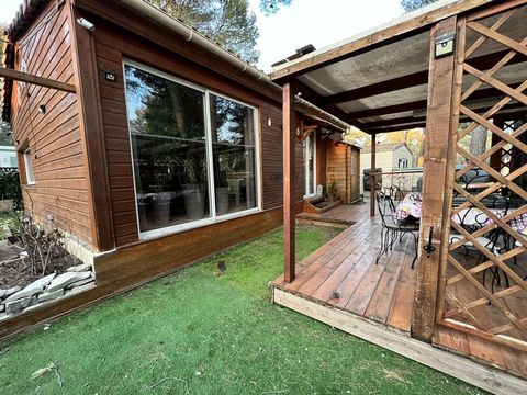 Mobil-home - chalet de 60 m&#178; sur terrain de loisir au Castellet