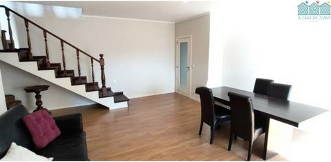 Espaçoso apartamento, de tipologia T2+2 Duplex, situado ao nível do 5º andar, privilegiando de uma localização de excelência por se encontrar na zona do Glicínias, próximo a todos os principais serviços e comodidades. Esta fabuloso apartamento parcia...