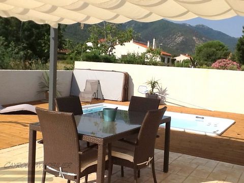 A vendre à Sorède, hors lotissement,  une superbe villa contemporaine 4 faces offrant de magnifiques vues sur les Albères et le Canigou ! 117 m2 SH su