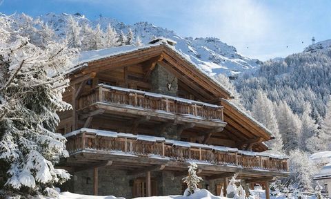 Великолепное шале, расположено в престижном районе Вербье Медран в швейцарских Альпах. Вилла с семью спальнями находится в нескольких шагах от подъемника Медран. Помимо прекрасного расположения, дом изобилует высококачественными услугами и впечатляющ...