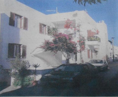 For sale an apartment  of 96 sq.m. at first floor, corner, with 2 bedrooms, large living room, comfortable kitchen, a bathroom, hall and corner terrace overlooking the sea. Very bright, airy, with independent access to the terrace. Additional feature...