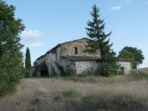 GUBBIO (PG), Loc. Monteluiano: Farmhouse to be restored in stone and brick measuring approx. 550 sqm on two levels comprising: * Ground floor: various funds used as warehouse and stables; * First floor: no. 3 residential units. The property includes ...