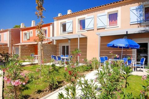 Holiday park Le Mas des Flamants offers a wonderful starting point for those who love the good French life, sun, sea and beach. The charming holiday park is located at a 5-minute walk from the historical centre of the walled town of Aigues-Mortes. It...