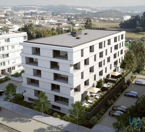 Apartamentos em condomínio de design contemporâneo, novos, com localização privilegiada junto ao centro da cidade do Porto. Para além do estacionamento privado, este empreendimento dispõe de um conceito de arquitectura impar, Inspirado na arquitetura...