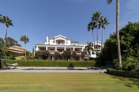 Luxury Frontline Golf Villa – Sotogrande Alto A substantial (1028 m2), classically designed family residence, situated in a prestigious address within Sotogrande Alto. Located on a large, south orientated frontline plot (3422 M2), the villa benefits ...