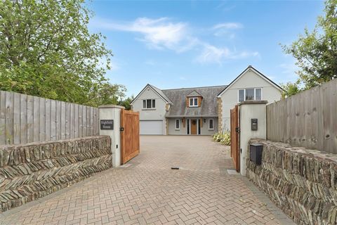 Introducing an exceptional opportunity to own a prestigious five-bedroom detached family home, impeccably designed and situated on a generous 1/4 acre plot. This substantial residence spans approximately 3,400 square feet which is including a spaciou...