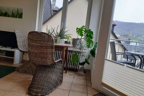 Vakantieappartement met balkon en uitzicht op het kasteel. Wasmachine en droger, vaatwasser, afsluitbare fietsenstalling, parkeerplaats, WiFi, niet-roken