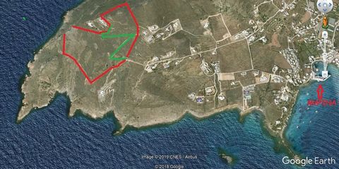 Terrain constructible unique de 95.587 m² à vendre à Syros/Kokkina avec une vue magnifique sur la mer