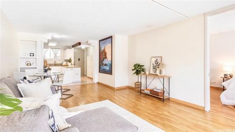 $20,000 PRICE IMPROVEMENT & SELLER NOW OFFERING $5,000 CREDIT AT CLOSING! This residence offers a spacious living area, two-bedrooms, two-bathrooms, complete with a dedicated parking stall and a storage locker. Features an in-unit washer/dryer, upgra...