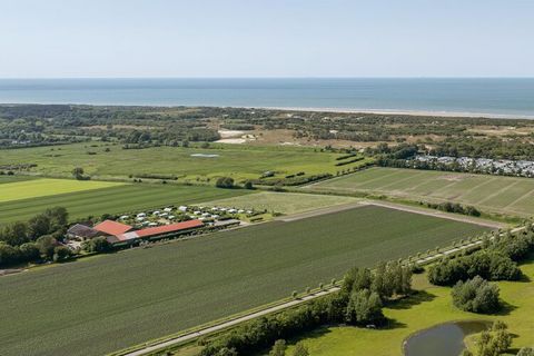 Bienvenue dans cet appartement lumineux pour 4 personnes situé au rez-de-chaussée de la maison de vacances située sur le terrain de la ferme arable « Rustenpolder ». Ici, vous pourrez profiter pleinement du plein air : de la ferme, de la nature de la...