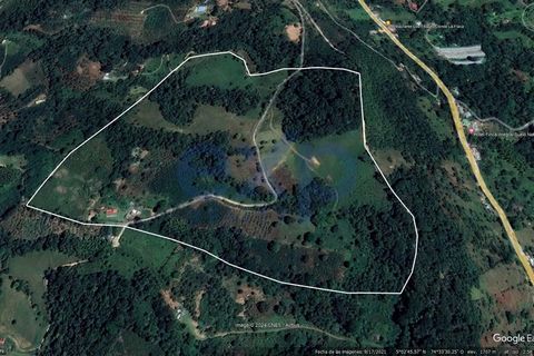 Détails de la propriétéCatégorieFerme de café - Lot - Emplacement du terrainGuaduas, Cundinamarca, Colombie. Prix de vente $ ... ,00 COPTamaño de la propiedad :68.69 acres / 2992367.1 pies2 / 278000 mt2 / 27.8 HaTaille de la propriété :600 m2 / 6458....