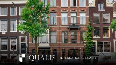 Exclusief duplexappartement op de eerste en tweede verdieping in monumentaal grachtenpand met drie buitenruimtes in het hart van Amsterdam. Het unieke monumentale gebouw bevindt zich midden in het historische centrum, op een zeer geliefde locatie aan...