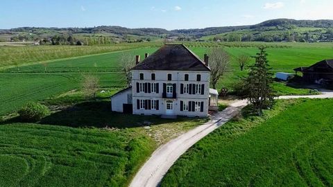 Maison de Maître avec Dépendances