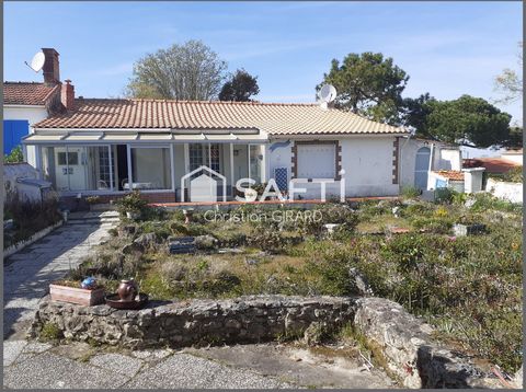 A Barbâtre, près du centre bourg, maison en pierres à rafraichir de plain-pied de 93 m2 de surface habitable.