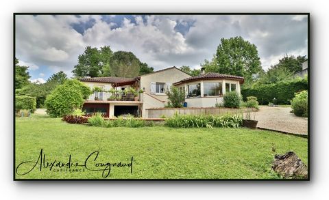 À vendre - Saint-Amancet (81) - Maison P6 de plain-pied d'environ 146 m² - 3 chambres - Terrain de 2200 m²