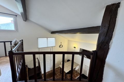 De huis in Le Mans heeft 1 slaapkamer(s) en kan gereserveerd worden tot 4 personen. Accommodatie De accommodatie heeft een oppervlakte van 40 m². De woning bevindt zich op 2 km van het restaurant 