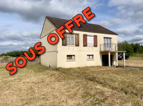 Maison sur sous sol avec vaste terrain et hangar