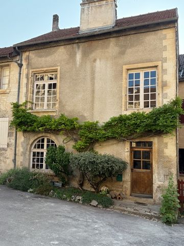Citée médievale , Maison à vendre 4 pièces (21)