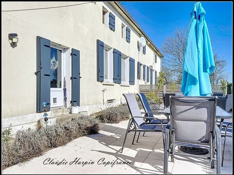 LARGEASSE (79) à vendre PROPRIETE 12 pièces, environ 328 m² hab - 3.8 hect - piscine - dépendances