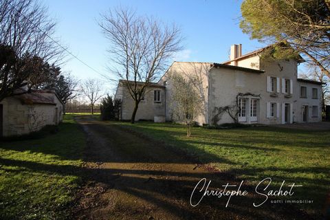 Grande Maison en pierres à la campagne !!