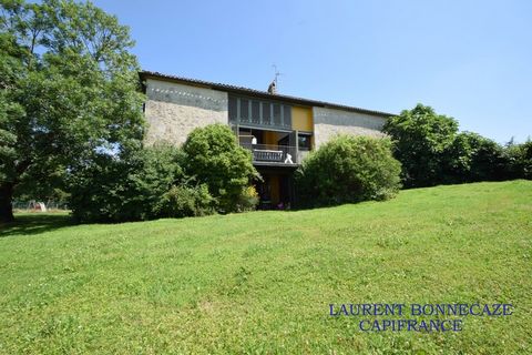 Maison de Caractére de type T7 sur un terrain de 8000M² proche de Valence d'Agen 82