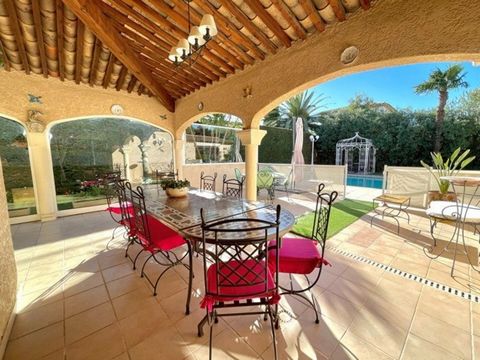 Maison à vendre 6 pièces LA ROQUETTE SUR SIAGNE (06)