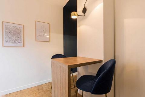 Apartment with lots of character, newly renovated and decorated by a prestigious architect. null You will be able to enjoy its brightness and tranquility during your stay. It has been designed with high-end amenities to satisfy your every desire. Thi...