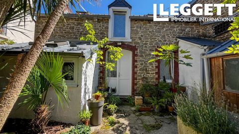 A38380SIS22 - Zeldzame kans in het hart van Dinan Ontdek deze charmante maisonnette op de begane grond op een rustige binnenplaats, die zowel karakter als gemak biedt. Het pand is ideaal voor starters of investeerders en ligt op een steenworp afstand...