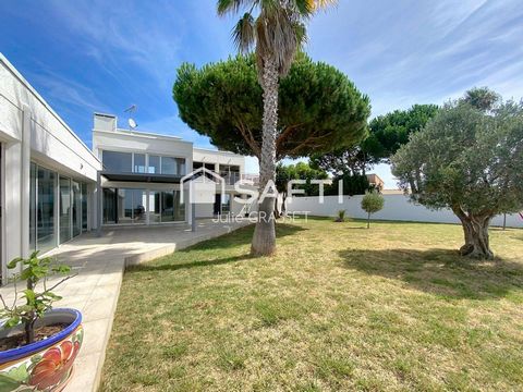 SUPERBE VILLA AVEC VUE MER