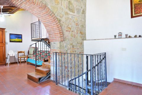 Stay in this Tuscan rustic style rural apartment that has a relaxing environment and an authentic appearance. Ideal for vacations with the family. The holiday home is located in Massa Marittima, in a soothing area that lends itself perfectly for hiki...