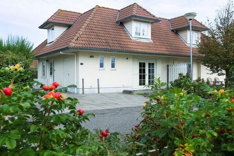 Au luxueux Buitenhof Domburg, vous avez le choix entre cinq types de logements différents. Des villas standards aux maisons de campagne de luxe avec toit de chaume, et de 6 à 16 personnes. Ainsi, il y a une villa indépendante standard pour 6 personne...