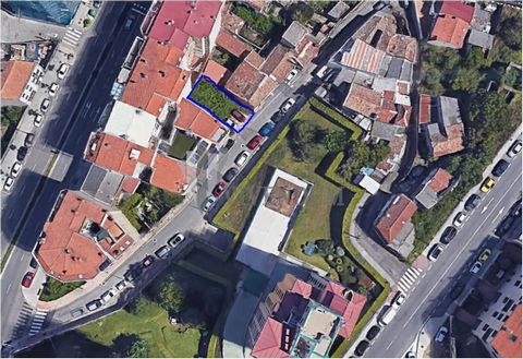 SALE OF BUILDING PLOT UNDER +4 ARAGON-TRAVESIA ZONE Just 3min from the pedestrian street of Calvario and with all the services around it will be a very appetizing project for the end client. For sale land 145m2 for construction in height. Based on th...