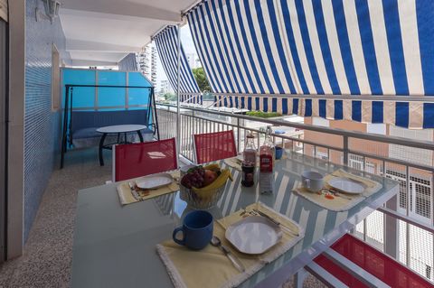 5 Gäste können in diesem einfach gestalteten Apartment Ferien 250 Meter vom Strand in Gandia verbringen. Alle, die gerne am Strand sind und das Meer lieben, erreichen die Playa de Gandia in ca. 250 Metern. Nach einem Frühstück auf der Terrasse gibt e...