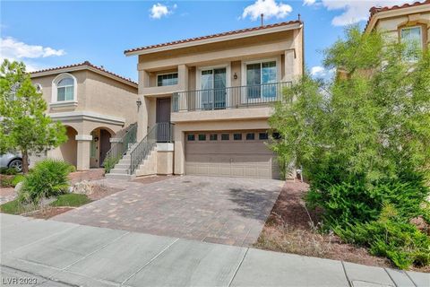 Here's a chance to own a beautiful home in the southwest area of Las Vegas. This home features an upgraded floorplan of 2 master bedrooms. Very easy access to shopping plazas in a 5-10 minute drive. Home is currently occupied. Buyer's Agent / Buyer r...