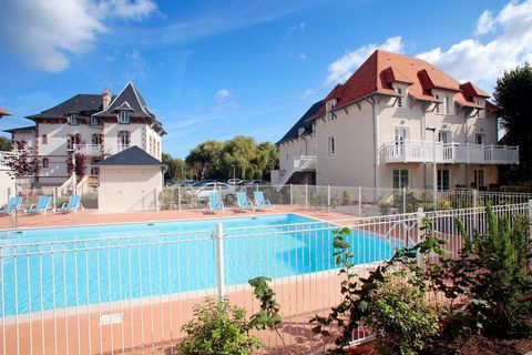Le Domaine des Dunettes is a small-scale residence that consists of five apartments built in the beautiful, local style. They are nicely and efficiently furnished and always have a complete kitchenette and balcony or terrace/patio with a sitting area...