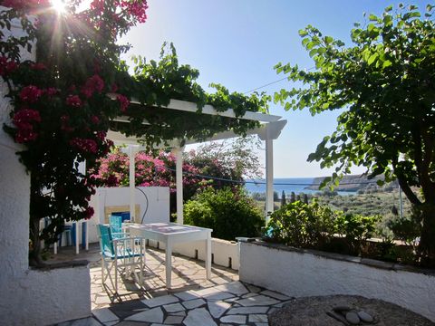 Kato Zakros, Sitia, East Crete: A unique house with a view on the sea, near the chapel of Saint Antonios, close to the Minoan palace of Kato Zakros. The house consists of one living room with open kitchen, two bedrooms for in total 4 persons, a bathr...