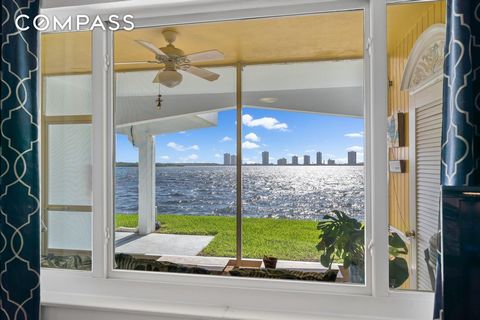 Welcome to your dream condo in the heart of North Palm Beach! This beautifully updated first-floor, one-bedroom, one-bathroom unit offers breathtaking direct intracoastal views, ensuring you wake up to serene water vistas every day.Step inside to fin...