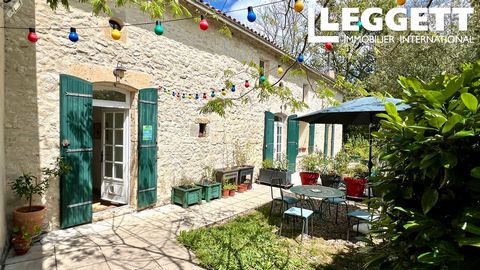 A31245GJP47 - Charmante propriété de caractère avec piscine. La maison, en pierre a été joliment modernisée tout en gardant le charme de l'ancien. La propriété offre une myriade de possibilité, chambres d’hôtes et location saisonnière a seulement 3,5...